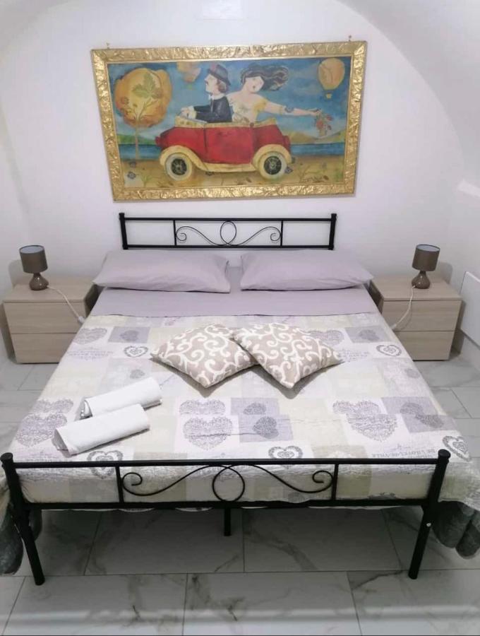 Mory&Clary Cave Palese Airport Bed and Breakfast Bari Exteriör bild